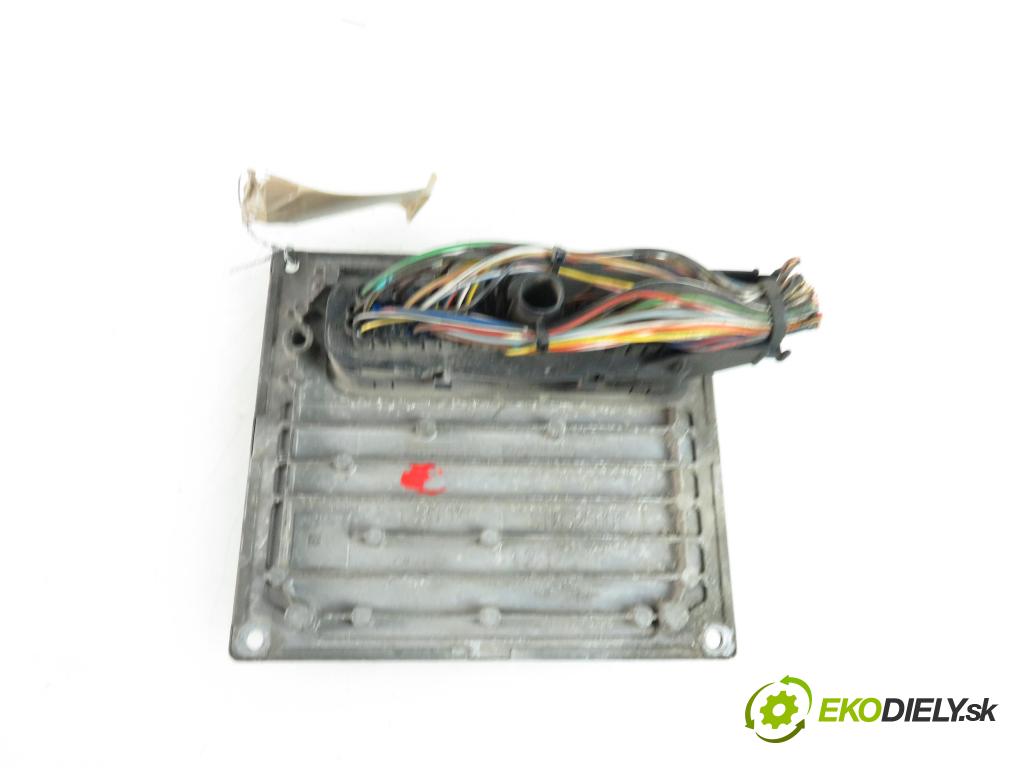 FORD FIESTA V (JH_, JD_) HB 2003 1242,00 Sterowniki silnika 1242,00 Riadiaca jednotka Motor S118107010B;3S6112650BB