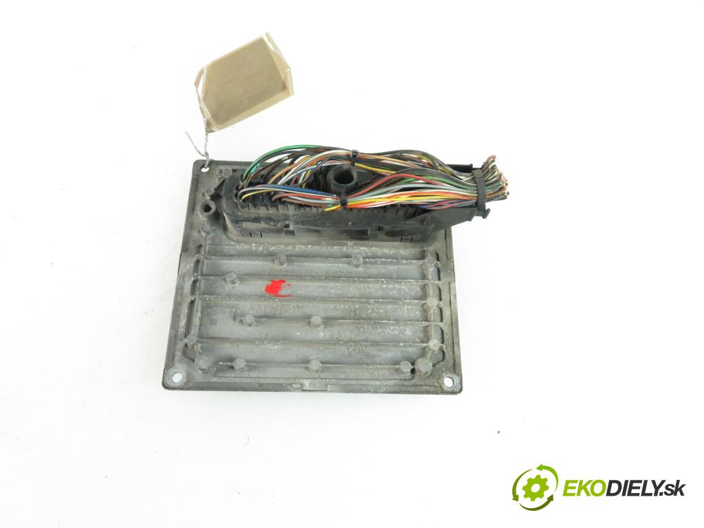 FORD FIESTA V (JH_, JD_) HB 2003 1242,00 Sterowniki silnika 1242,00 Riadiaca jednotka Motor S118107010B;3S6112650BB