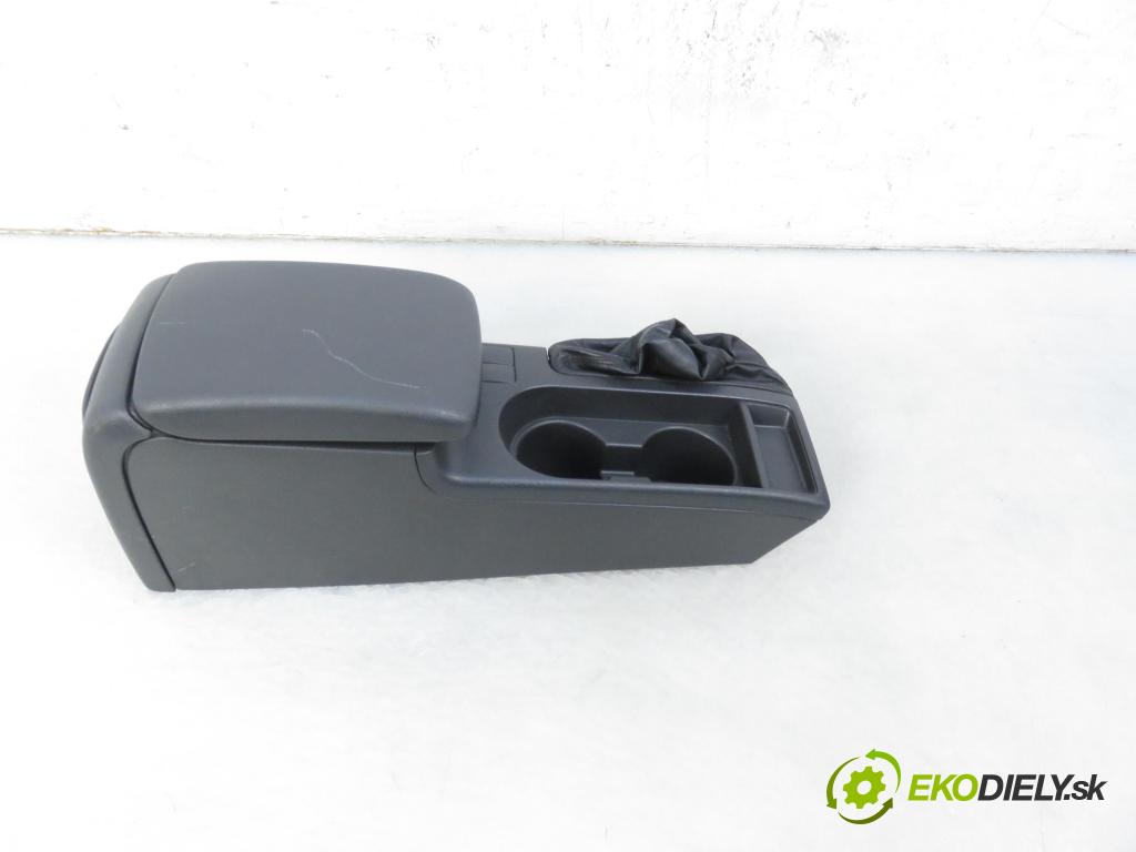 SUBARU IMPREZA liftback (GR, GH, G3) HB 2010 1498,00 Fotele, kanapy 1498,00 Sedadlá, sedačky