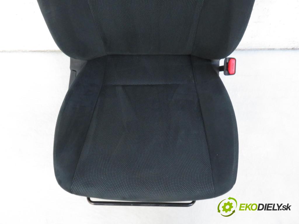 SUBARU IMPREZA liftback (GR, GH, G3) HB 2010 1498,00 Fotele, kanapy 1498,00 Sedadlá, sedačky