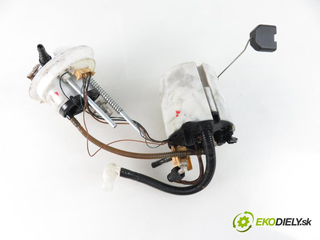 VW PASSAT B6 Variant (3C5) KOMBI 2005 85,00 1.6 FSI - BLF 1598,00 Pumpa paliva 3C0919051AE