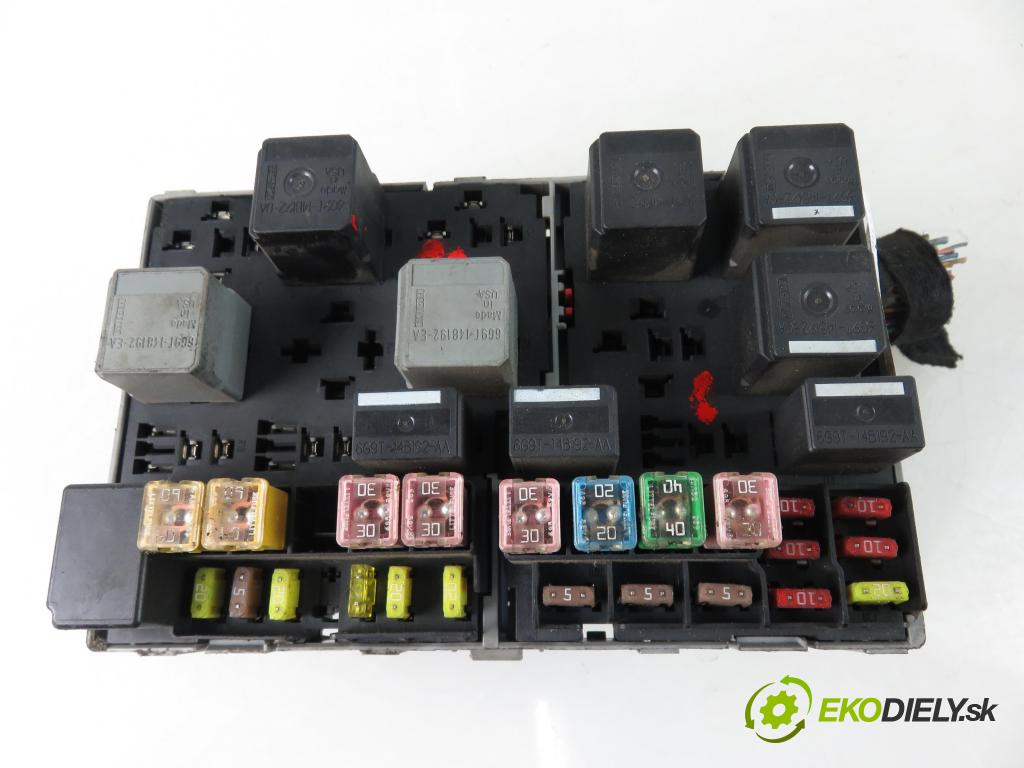 FORD TRANSIT Furgon (FA_ _) FURGON 2006 2198,00 Skrzynki bezpieczników 2198,00 skříňka POJISTKY: