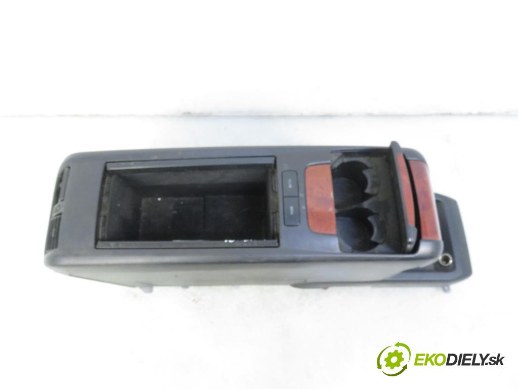 LEXUS RX (_U3_) SUV 2005 2995,00 Fotele, kanapy 2995,00 Sedadlá, sedačky