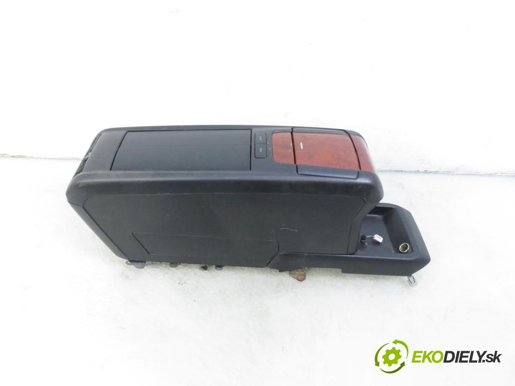 LEXUS RX (_U3_) SUV 2005 2995,00 Fotele, kanapy 2995,00 Sedadlá, sedačky