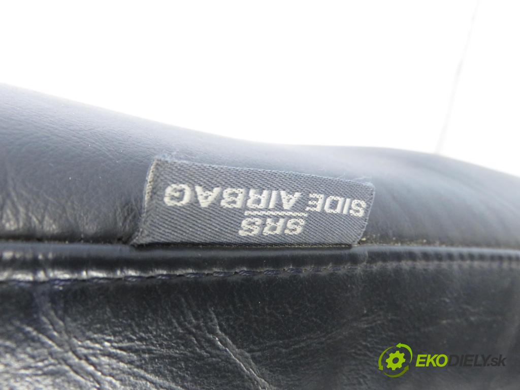 LEXUS RX (_U3_) SUV 2005 2995,00 Fotele, kanapy 2995,00 Sedadlá, sedačky
