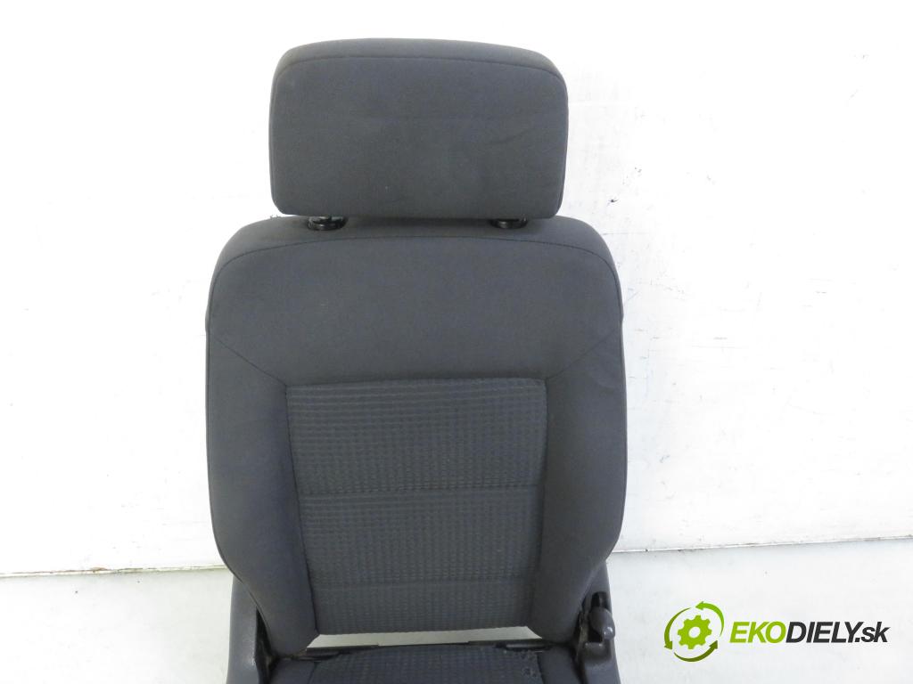 FORD GALAXY (WGR) MINIVAN 2001 1896,00 Fotele, kanapy 1896,00 Sedadlo 2 RIADOK: ľavy
