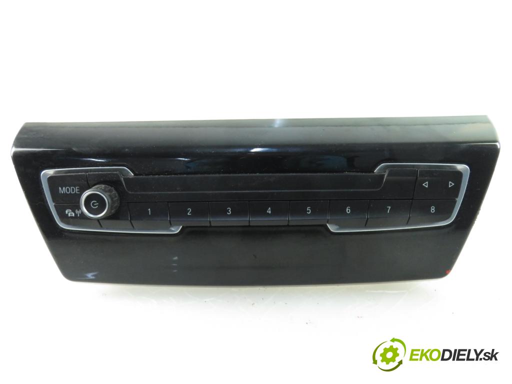 BMW 2 Active Tourer (F45) MINIVAN 2015 1995,00 Panele sterowania, przełączniki 1995,00 palubná doska 9371457