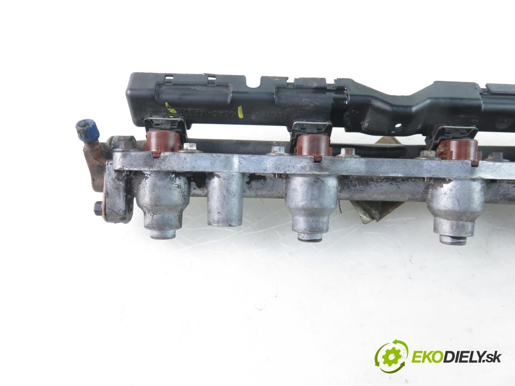 FORD FIESTA IV (JA_, JB_) HB 1998 1242,00 Listwy wtryskowe 1242,00 Lišta vstrekovacia 96AG14A390 (Vstrekovacie lišty)