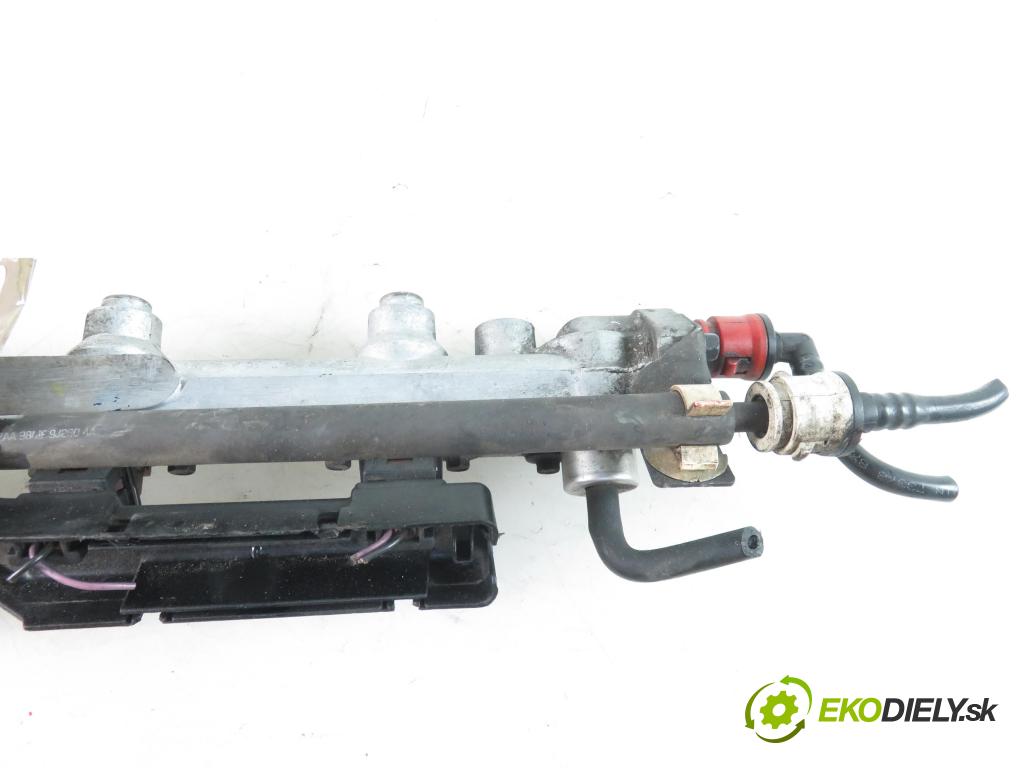 FORD FIESTA IV (JA_, JB_) HB 1998 1242,00 Listwy wtryskowe 1242,00 Lišta vstrekovacia 96AG14A390 (Vstrekovacie lišty)