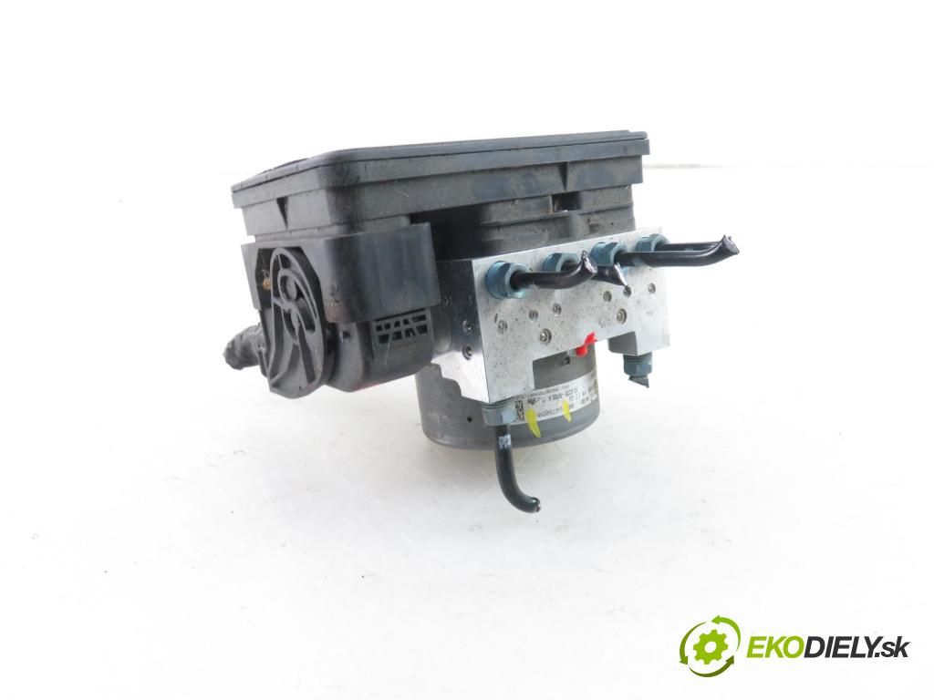 BMW 2 Active Tourer (F45) MINIVAN 2015 1995,00 Sterowniki ABS 1995,00 pumpa ABS 6878050;10022007054;10062532261 (Pumpy brzdové)