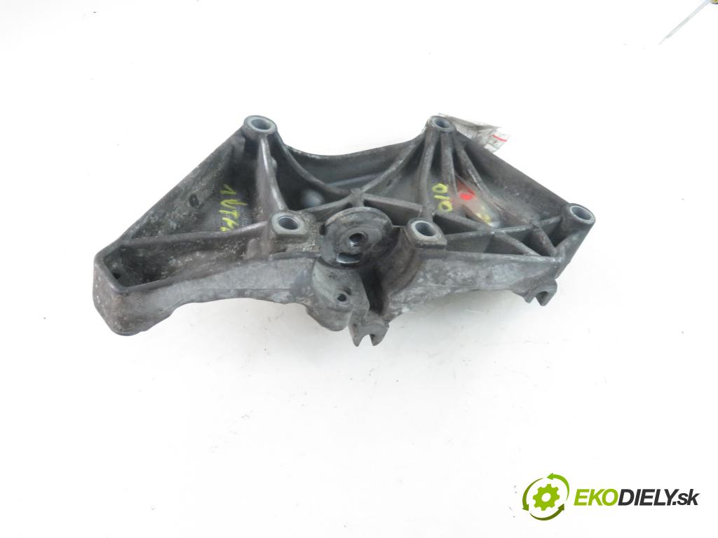 RENAULT SCENIC II (JM0/1_) MINIVAN 2003 88,00 1.9 dCi 120 - F9Q 812 1870,00 Uchytenie alternátora 8200100148