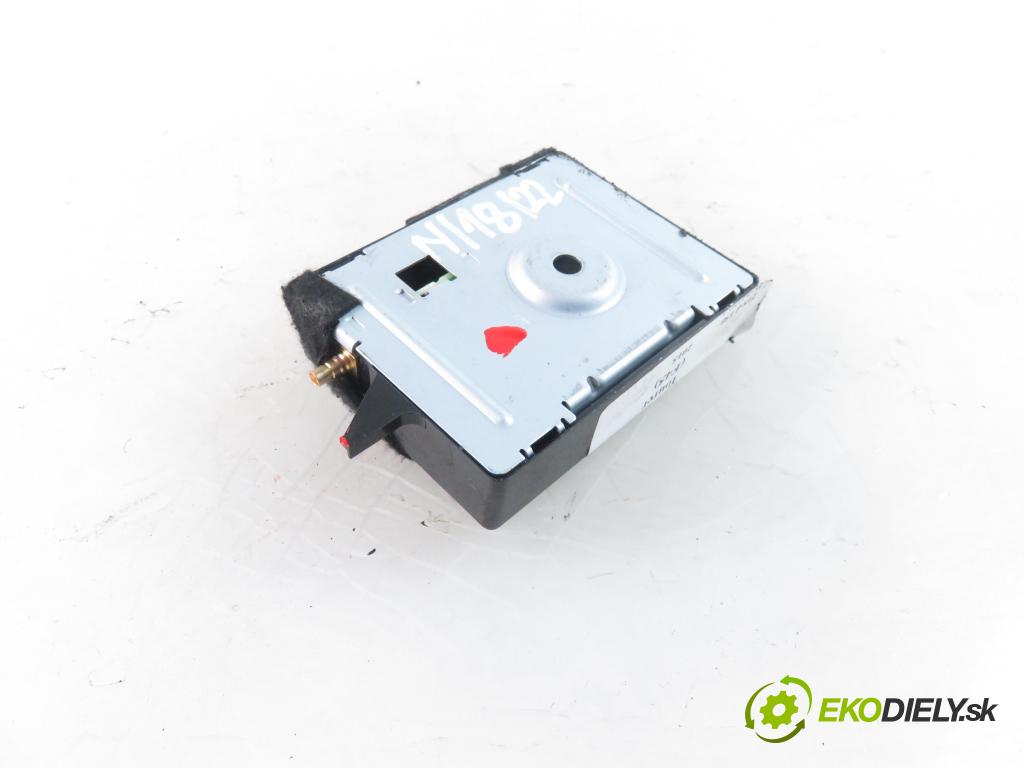 BMW 2 Active Tourer (F45) MINIVAN 2015 1995,00 Wzmacniacze 1995,00 Zosilňovač Antenní: BU923091104 (Zosilňovače)