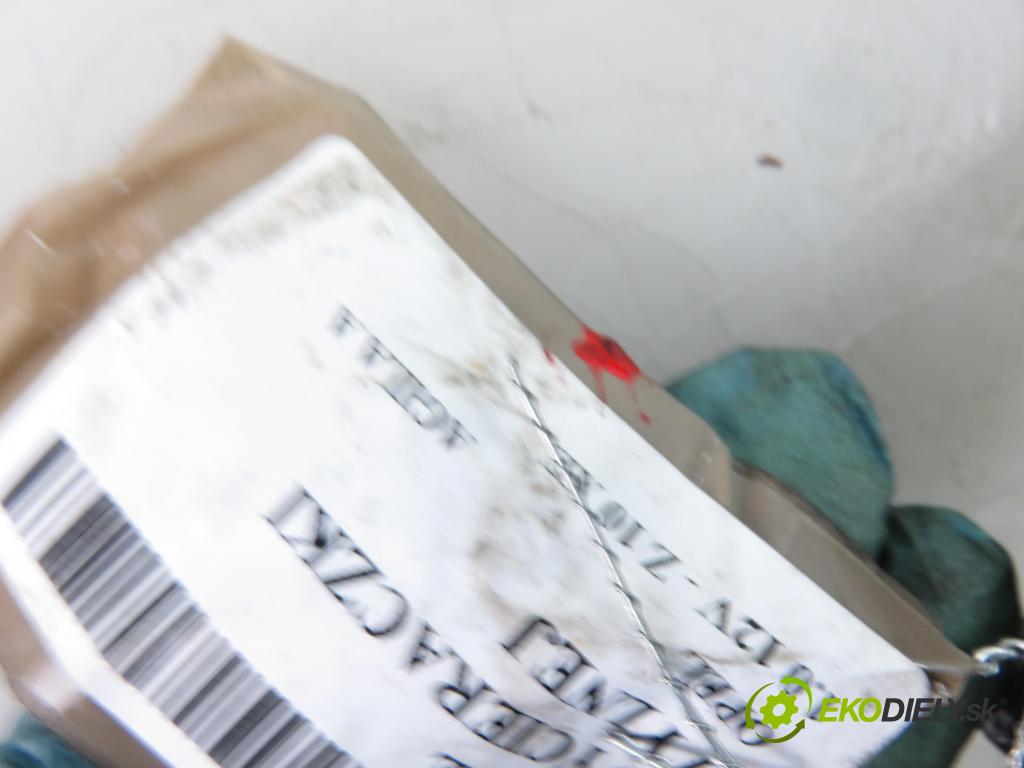 OPEL AGILA (A) (H00) MINIVAN 2001 973,00 Ramiona wycieraczek 973,00 RAMENO: stěrače zadní část 3882083E00;09204195