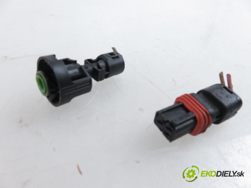 RENAULT KANGOO (KC0/1_) KOMBIVAN 1998 1390,00 Obudowy termostatów 1390,00 obal termostatu 770086906G (Termostaty)