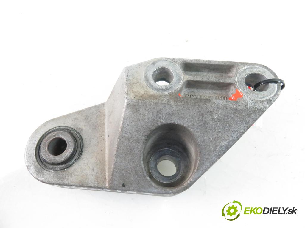 MAZDA 5 (CR19) MINIVAN 2006 1998,00 Łapy, podpory 1998,00 Uchytenie prevodovky CC3139010