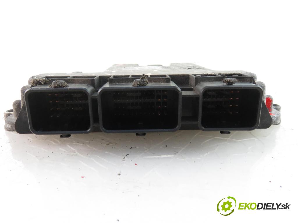 CITROEN XSARA PICASSO (N68) MINIVAN 2004 1560,00 Sterowniki silnika 1560,00 Riadiaca jednotka Motor 0281011392;9651060180