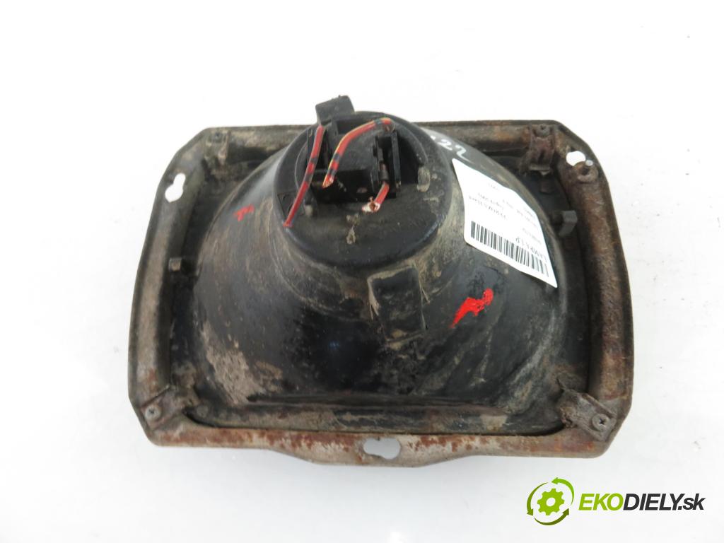 DAIHATSU FEROZA Hard Top (F300) TERENOWY 1993 1590,00 Lampy przednie 1590,00 Svetlo LP