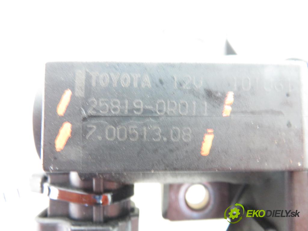 LEXUS IS II (_E2_) SEDAN 2007 130,00 220d (ALE20) 177 - 2AD-FHV 2231,00 ELEKTROVENTIL: VAKUUM: 258190R011 ; 70051308