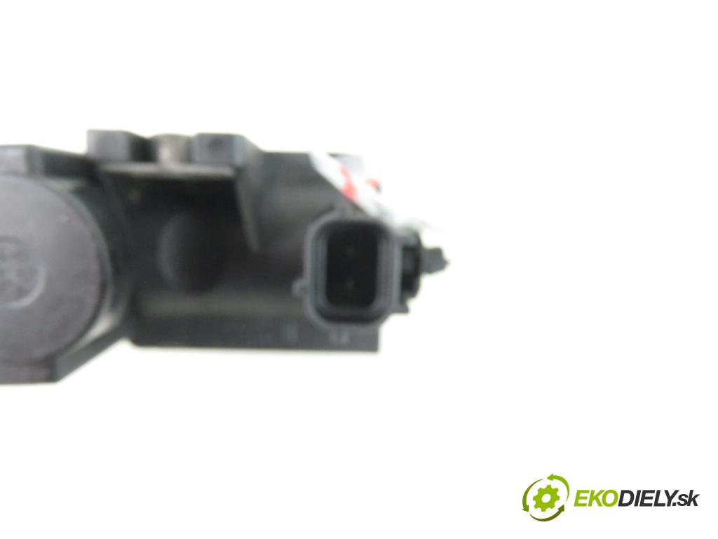 LEXUS IS II (_E2_) SEDAN 2007 130,00 220d (ALE20) 177 - 2AD-FHV 2231,00 ELEKTROVENTIL: VAKUUM: 258190R011 ; 70051308