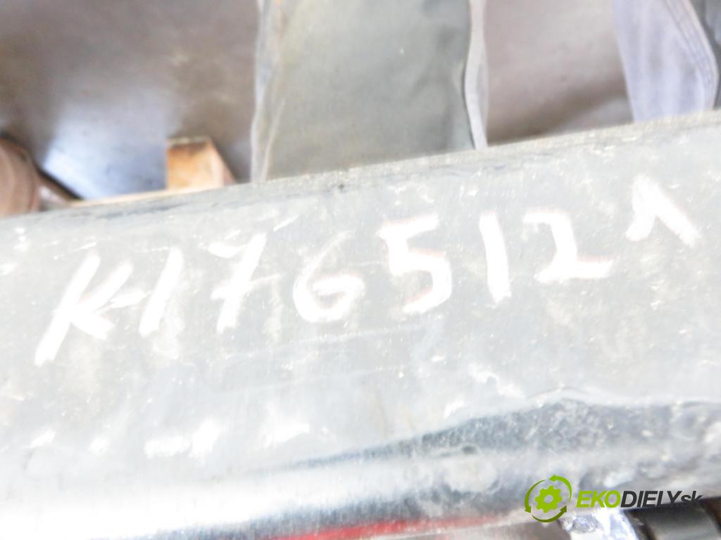 AUDI A6 (4B2, C5) SEDAN 2003 96,00 1.9 TDI PD 130 - AVF 1896,00 výztuha zadní část ABS