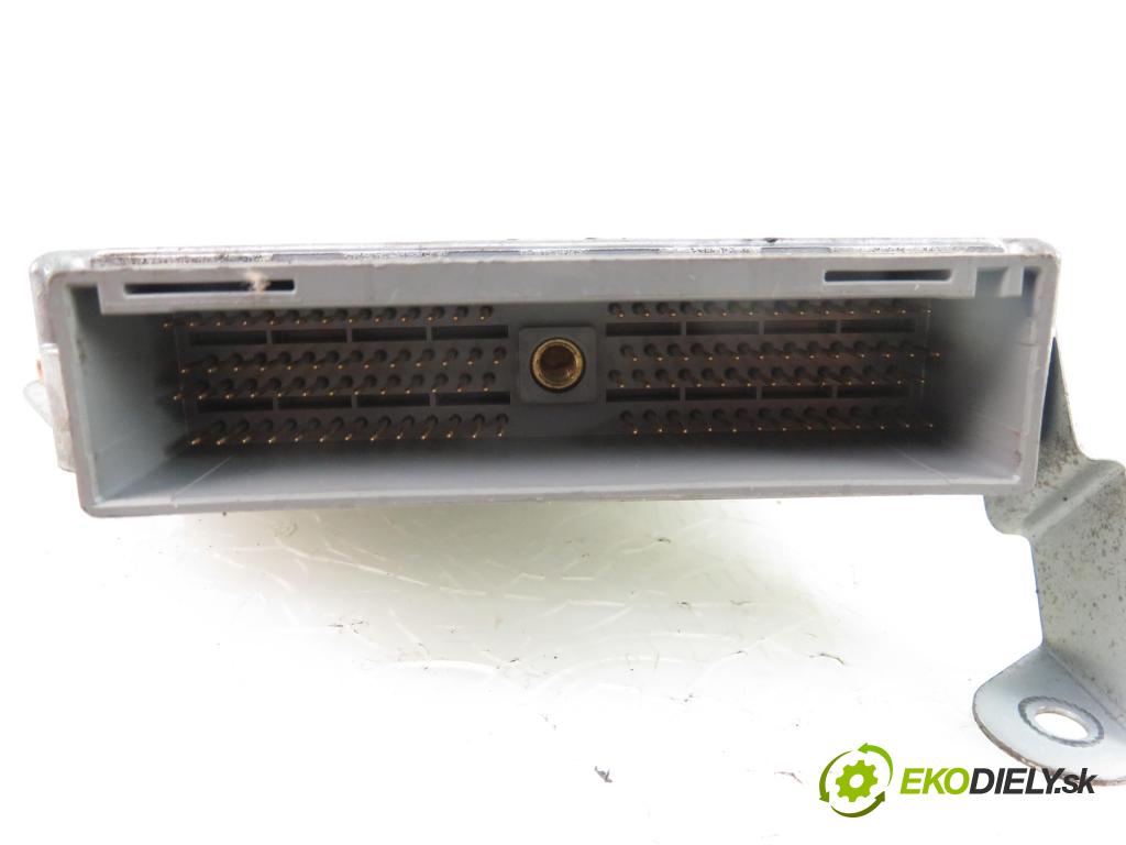 MAZDA 6 Station Wagon (GY) KOMBI 2004 1998,00 Sterowniki silnika 1998,00 Riadiaca jednotka Motor RF5T18881;2758006261