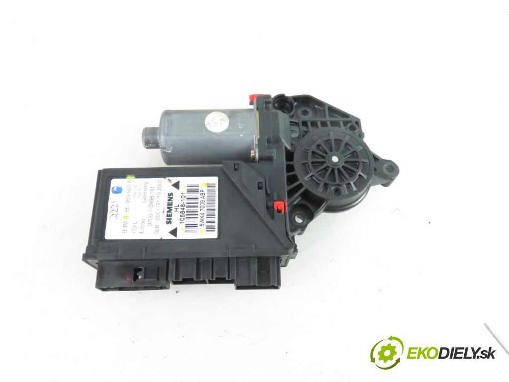 AUDI A4 (8E2, B6) SEDAN 2001 2496,00 Silniczki szyb 2496,00 Motorček sťahovania okien LT 8E0959801A ;5WK47009ABF;105848101