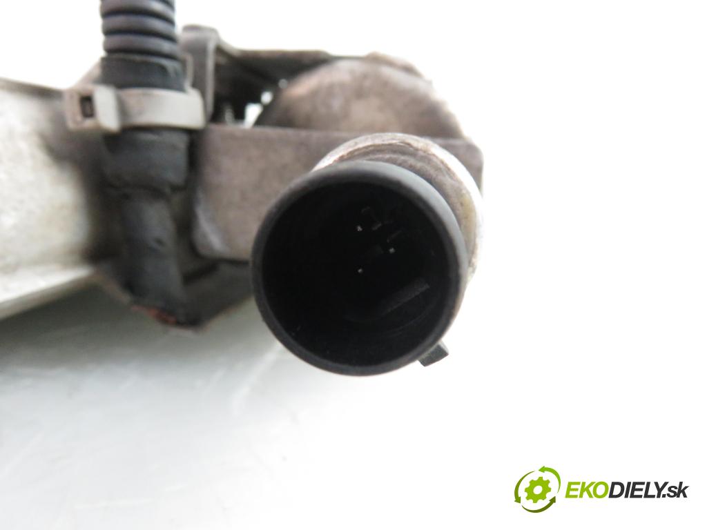 OPEL ZAFIRA A Nadwozie Wielkopojemne (MPV) (T98)  MINIVAN 2004 2172,00 Chłodnice klimatyzacji (skraplacze) 2172,00 chladič klimatizácie 24465322 (Chladiče klimatizácie)