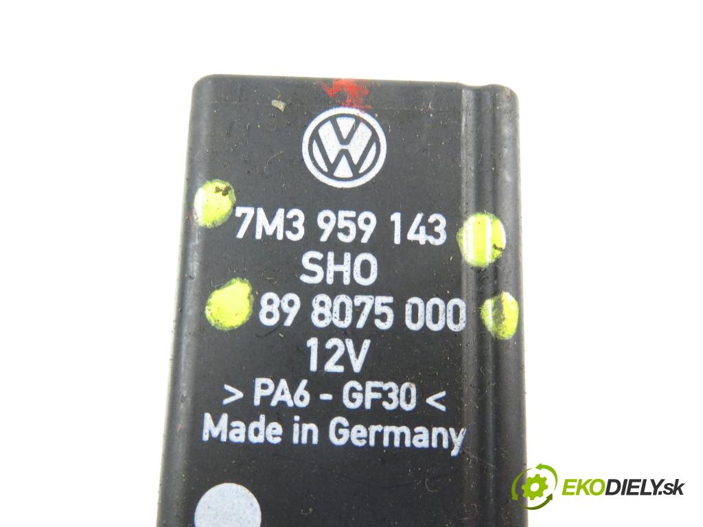 VW SHARAN (7M8, 7M9, 7M6) - 1995 1984,00 Przekaźniki 1984,00 RELÉ: 7M3959143