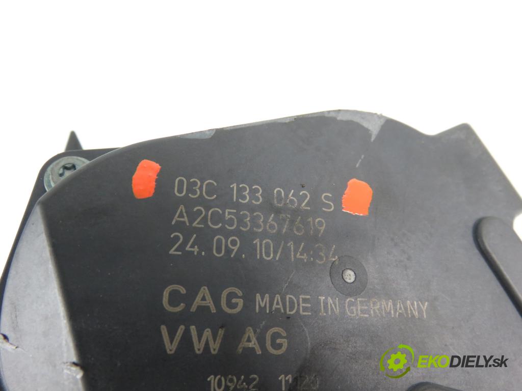 VW PASSAT B7 (362) SEDAN 2011 1390,00 Przepustnice 1390,00 Škrtiaca klapka 03C133062S (Škrtiace klapky)