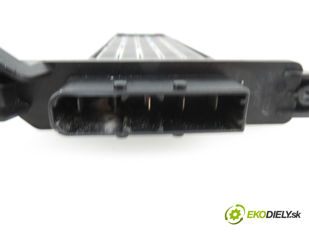 CITROEN DS5 HB 2012 1997,00 Nagrzewnice 1997,00 Výhrevné teleso, radiátor kúrenia elektrická T2392001 (Radiátory kúrenia)