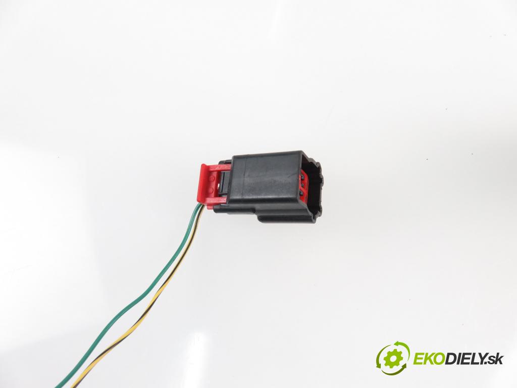 SUZUKI IGNIS (MF) CROSSOVER 2019 1242,00 Czujniki uderzenia 1242,00 Snímač nárazu 3893062R00 (Snímače nárazu)