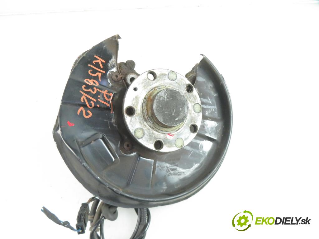 SEAT EXEO (3R2) SEDAN 2010 1798,00 Łożyska i piasty kół 1798,00 náboj pravé zadné ABS 8E0505432AF;4B0407613B