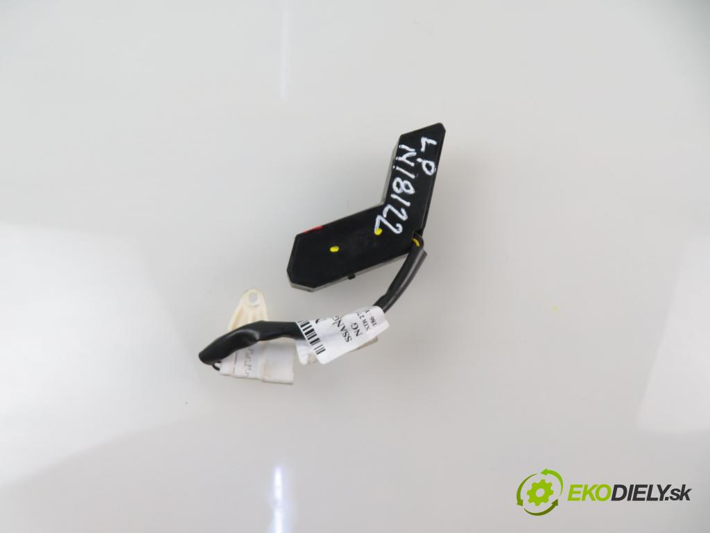 SSANGYONG REXTON / REXTON (GAB_) SUV 2007 2696,00 Panele sterowania, przełączniki 2696,00 prepínač ovládania SEDADLO: 8540008B00