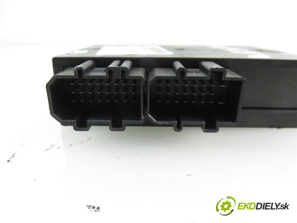VW GOLF IV (1J1) HB 1998 1896,00 Moduły komfortu 1896,00 MODUL komfortu 1C0962258D