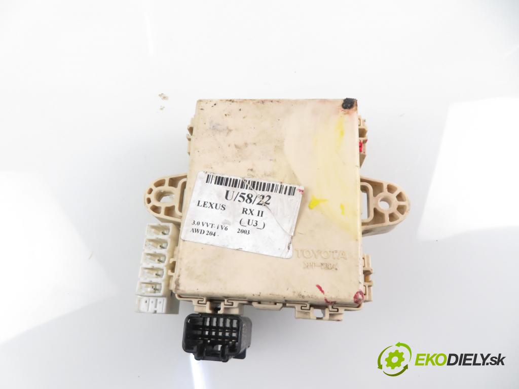 LEXUS RX (_U3_) SUV 2005 2995,00 Skrzynki bezpieczników 2995,00 MODUL BSI