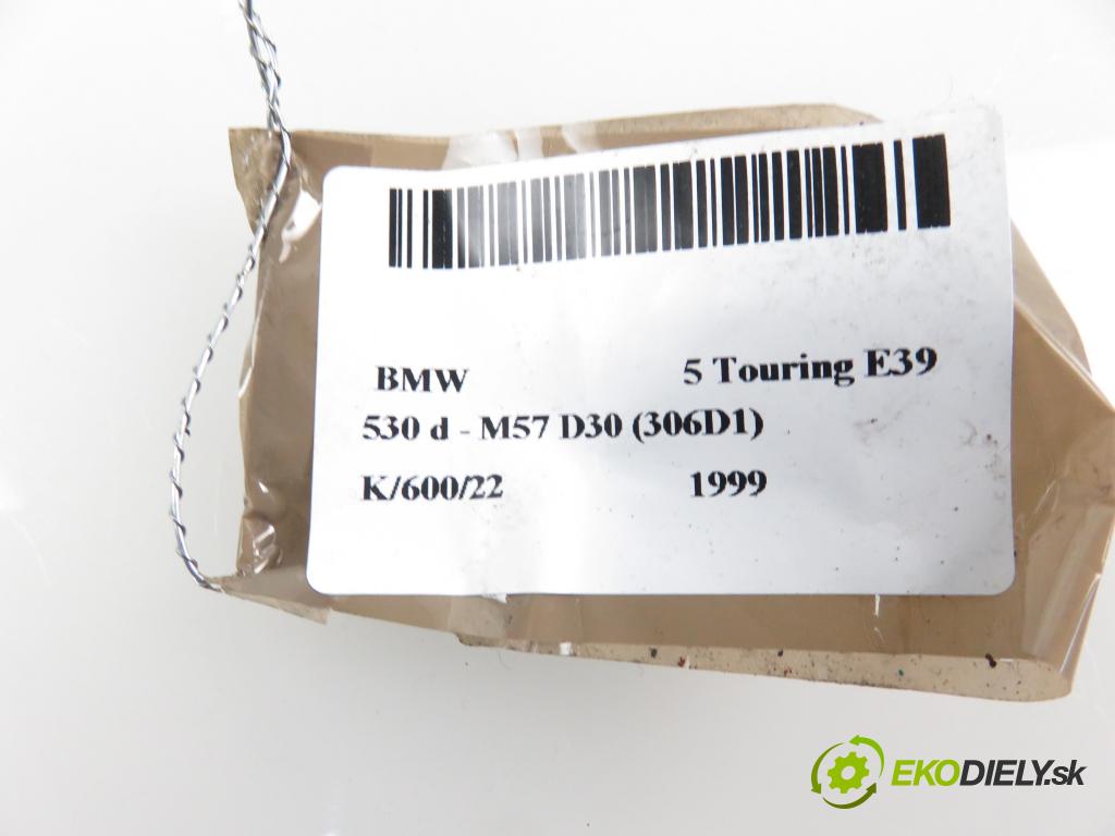 BMW 5 Touring (E39) KOMBI 1999 2926,00 Zamki 2926,00 zámok dveří kufr EL. FS578VA
