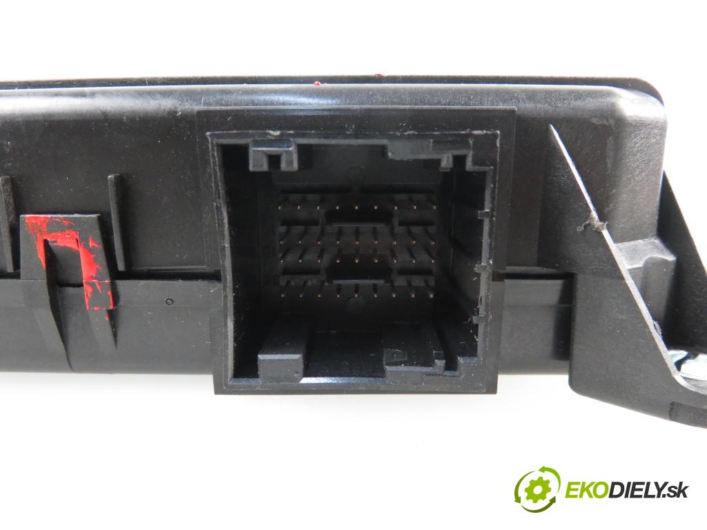 FIAT CROMA (194_) KOMBI 2005 88,00 1.9 D Multijet 120 - 939 A1.000 1910,00 MODUL Dvere 46828004