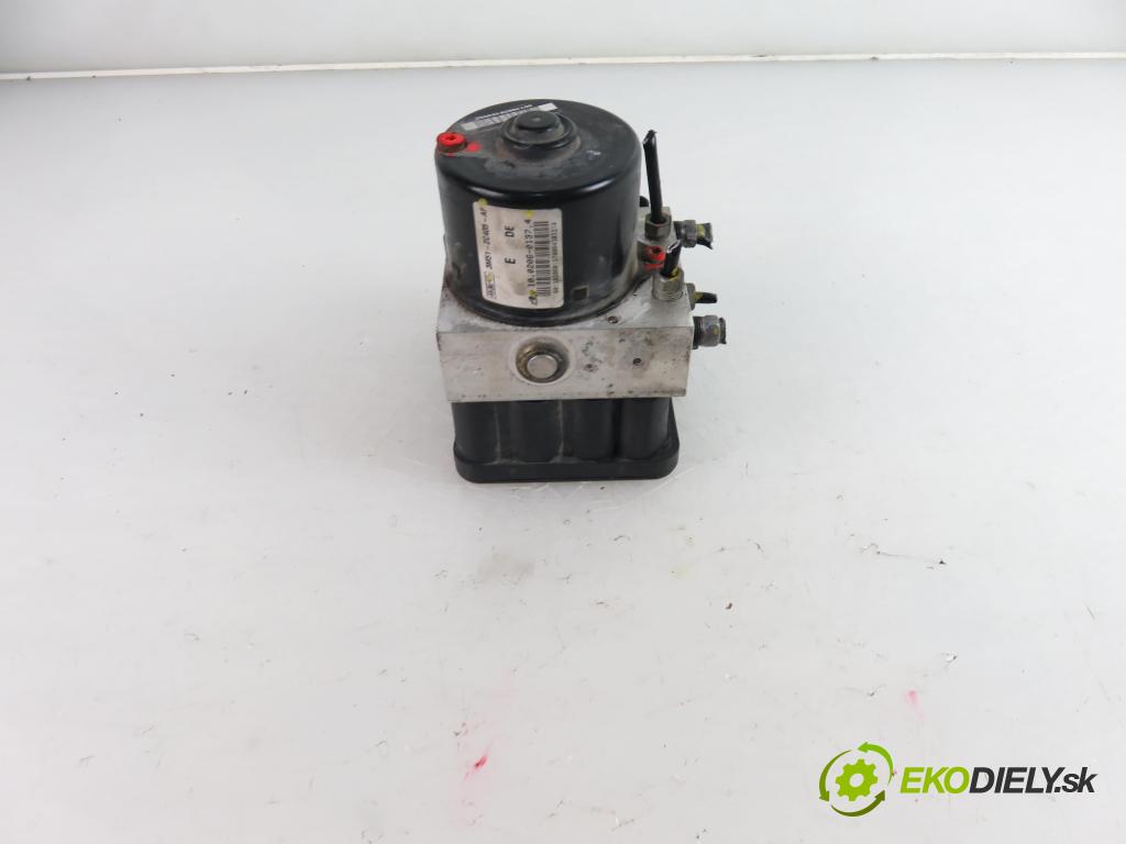 FORD FOCUS C-MAX (DM2) MINIVAN 2006 1997,00 Sterowniki ABS 1997,00 pumpa ABS 10096001123;3M512C405AF;10020601374 (Pumpy brzdové)