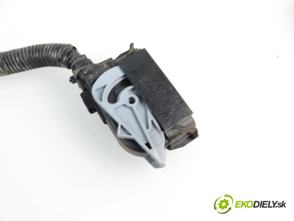 FIAT DOBLO Cargo (263_) FURGON 2011 66,00 1.3 D Multijet 90 - 199 A3.000 1248,00 Pumpa ABS 51888857 ; 28570100063 (Pumpa ABS)