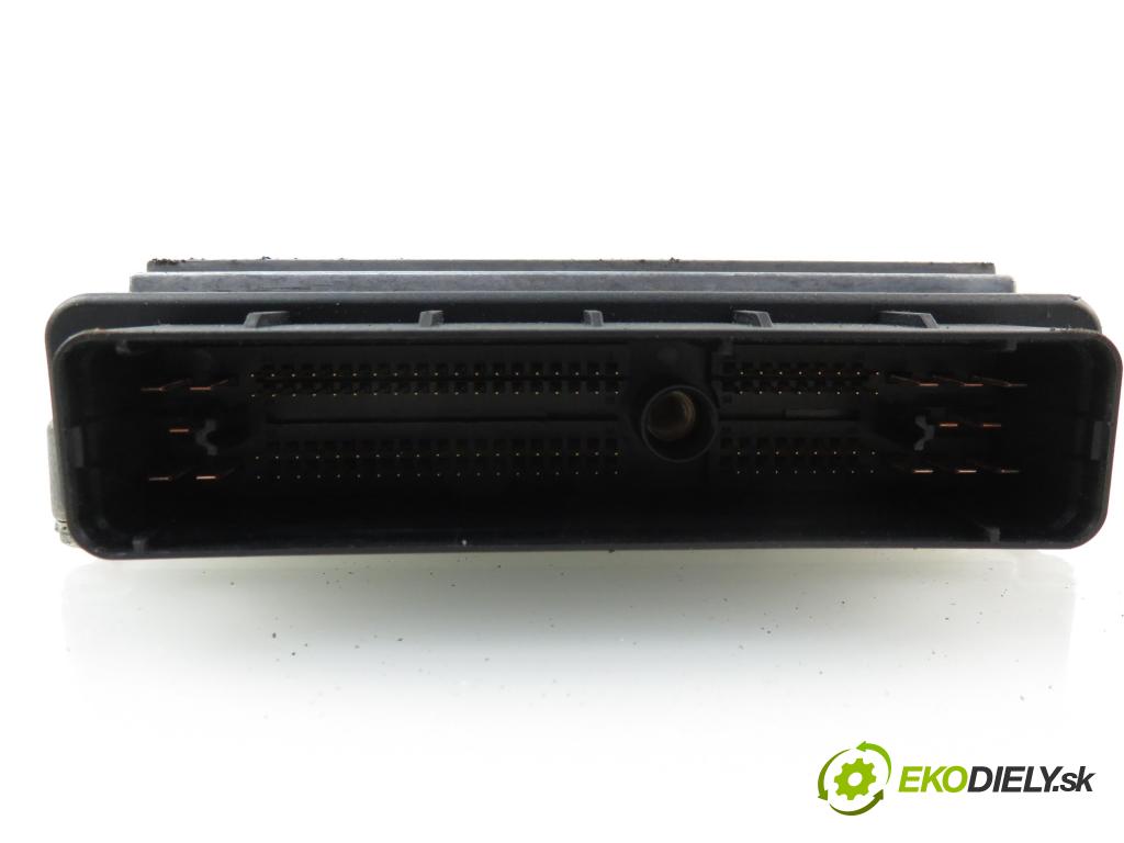 FORD FOCUS (DAW, DBW) HB 2003 1753,00 Sterowniki silnika 1753,00 Riadiaca jednotka Motor 3M5112A650LA