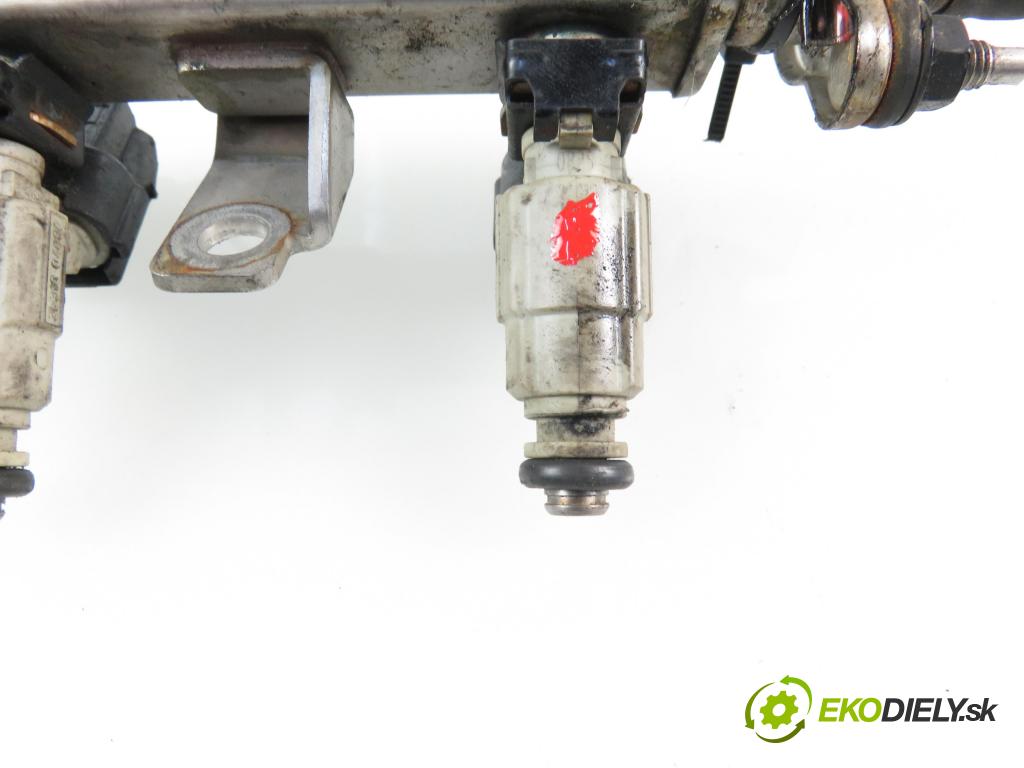 KIA RIO III (UB) HB 2013 1248,00 Listwy wtryskowe 1248,00 Lišta vstrekovacia 3531004000 (Vstrekovacie lišty)