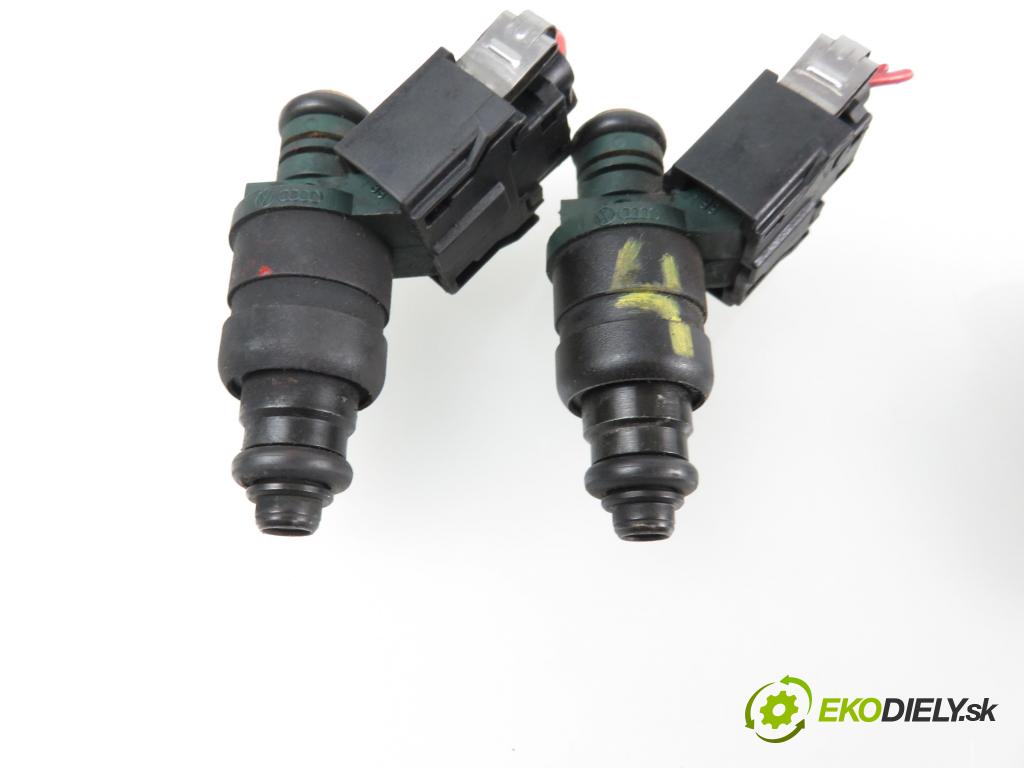 SKODA OCTAVIA I Combi (1U5) KOMBI 1999 1595,00 Wtryskiwacze 1595,00 vstřikovací ventily 037906031AA