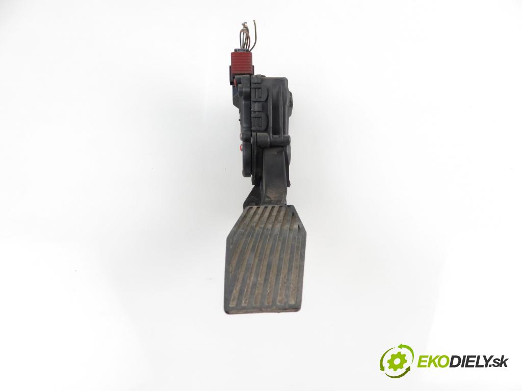 OPEL VECTRA C (Z02) SEDAN 2002 1995,00 Pozostałe 1995,00 Potenciometer plynového pedálu 9186724;6PV00832200 (Pedále)