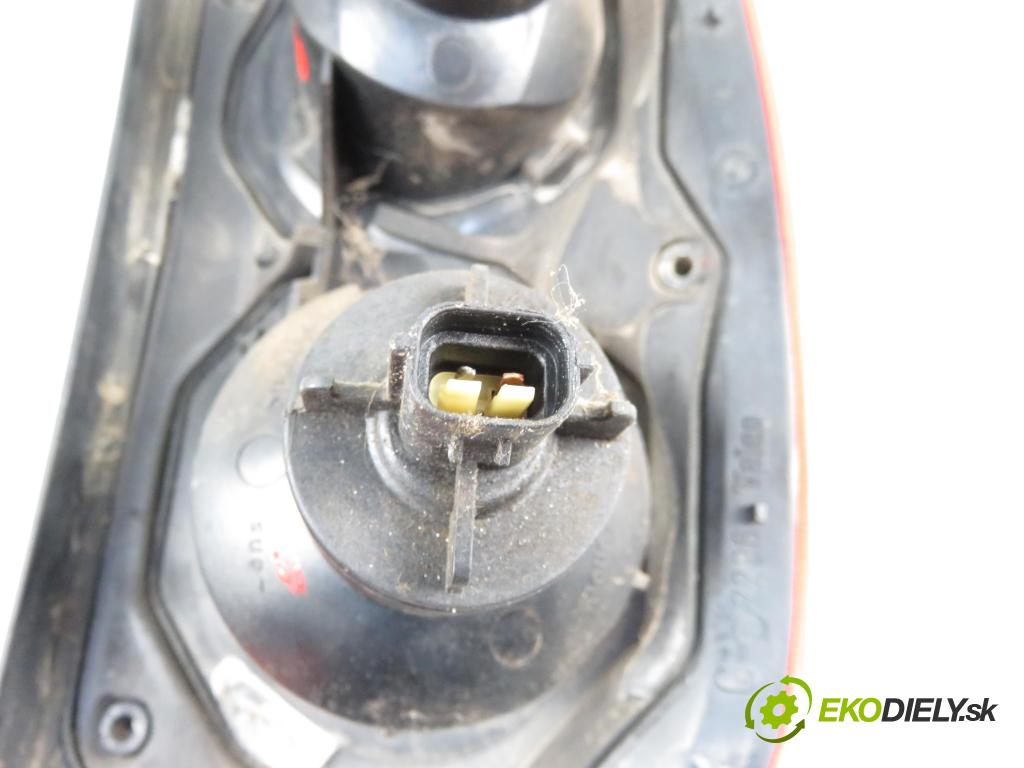 LAND ROVER FREELANDER (L314) SUV 2000 1994,00 Lampy tylne 1994,00 Svetlo ľavé zadné 22960102