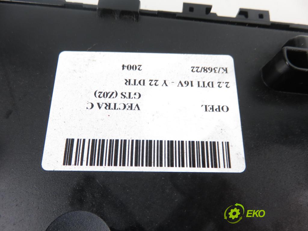 OPEL VECTRA C GTS (Z02) LIFTBACK 2004 2172,00 Skrzynki bezpieczników 2172,00 MODUL BSI 13170893;519046106