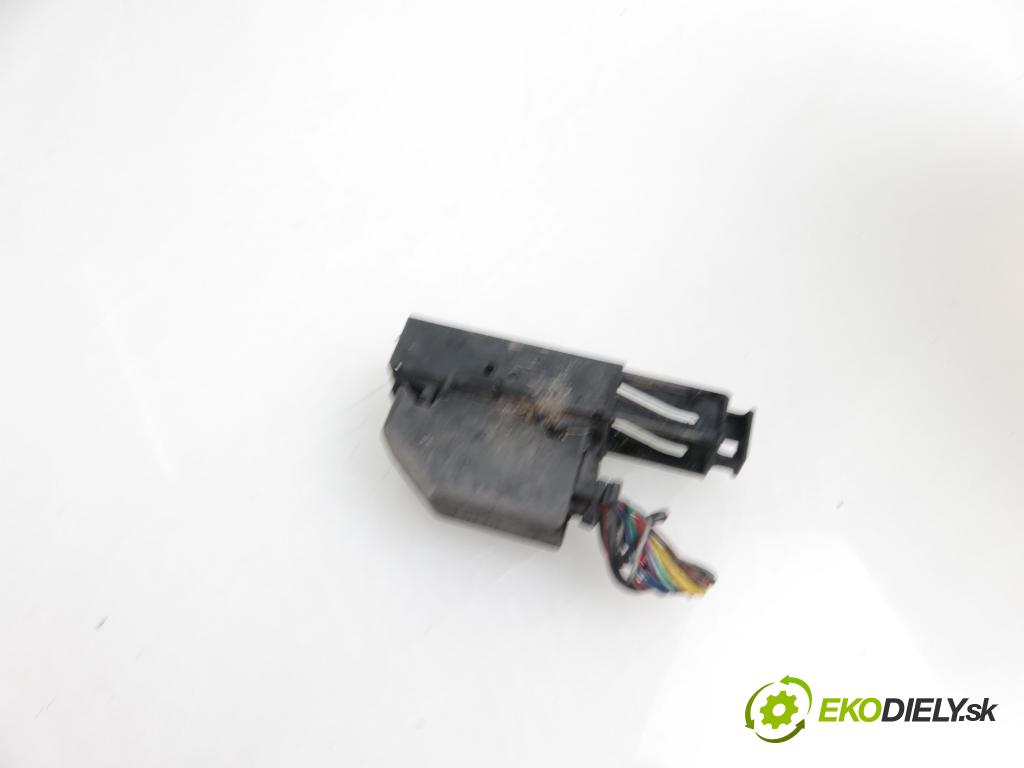 NISSAN ALMERA II (N16) SEDAN 2000 1498,00 Sterowniki ABS 1498,00 pumpa ABS 11000041061;476604M520;704210890271090 (Pumpy brzdové)