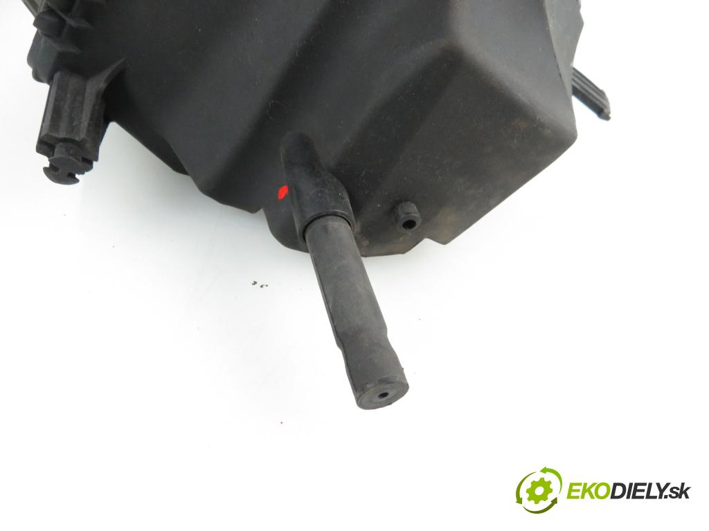 AUDI A6 (4F2, C6) SEDAN 2005 3123,00 Obudowy filtrów powietrza 3123,00 Obal filtra vzduchu 4F0133835F (Obaly filtrov vzduchu)