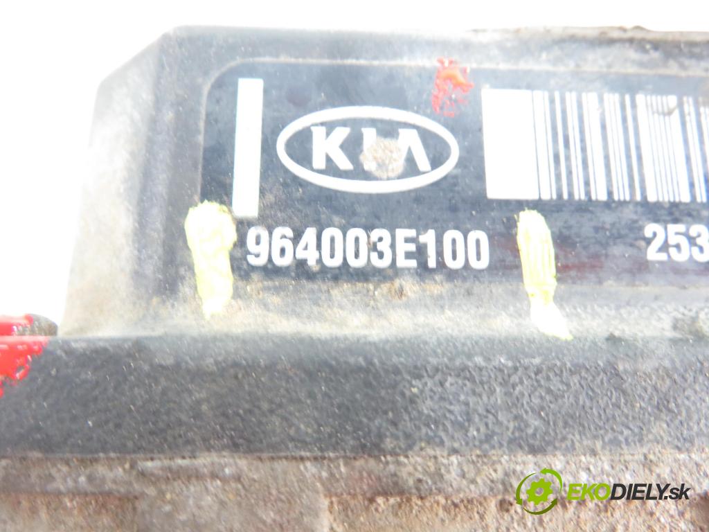 KIA SORENTO I (JC) SUV 2006 143,00 3.5 V6 194 4WD - G6CU 3497,00 Riadiaca jednotka tempomatu 964003E100
