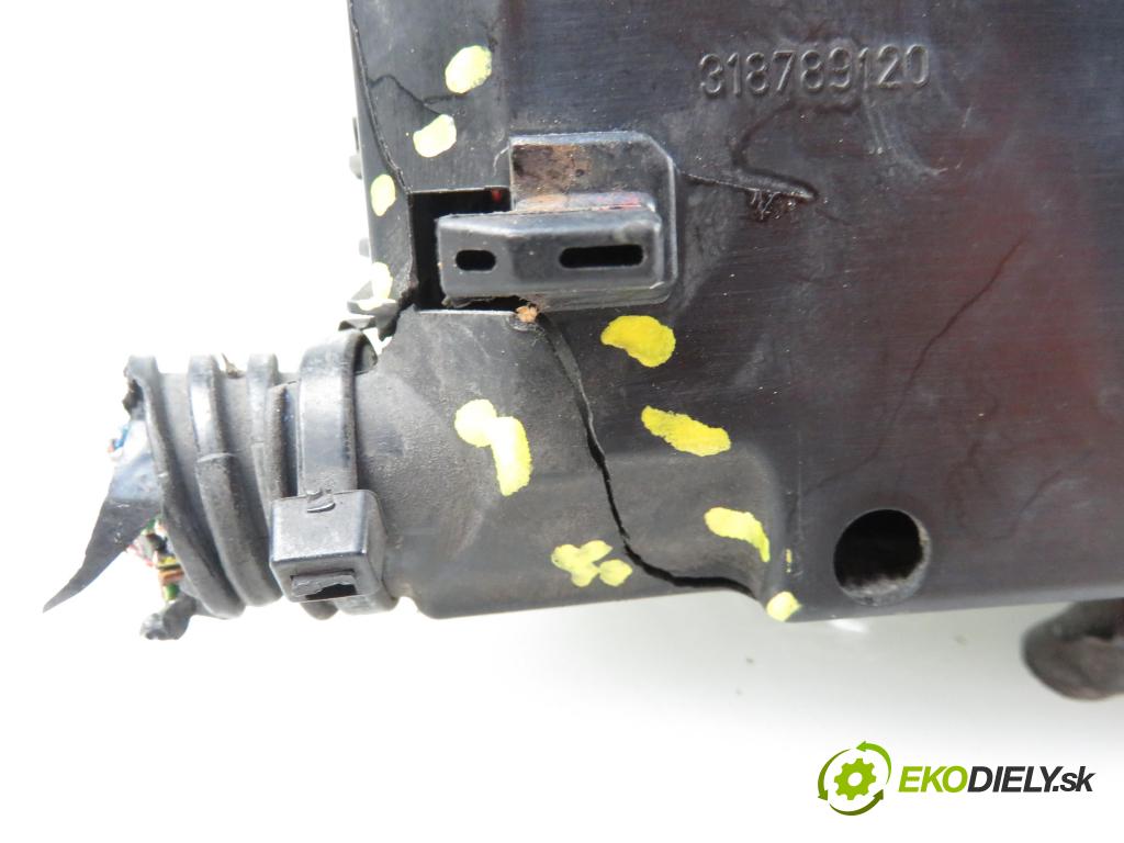 FORD FOCUS II sedan (DB_, FCH, DH) SEDAN 2006 1560,00 Skrzynki bezpieczników 1560,00 skříňka POJISTKY: 5M5T14K733;3M5T14A067BC