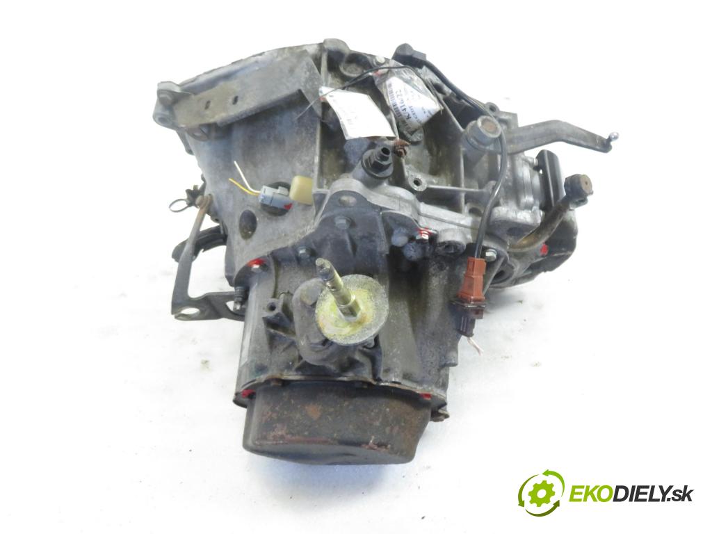 PEUGEOT 206 liftback (2A/C) HB 1998 1868,00 Kompletne skrzynie 1868,00 Prevodovka MANUALNA 20DL72;3125255